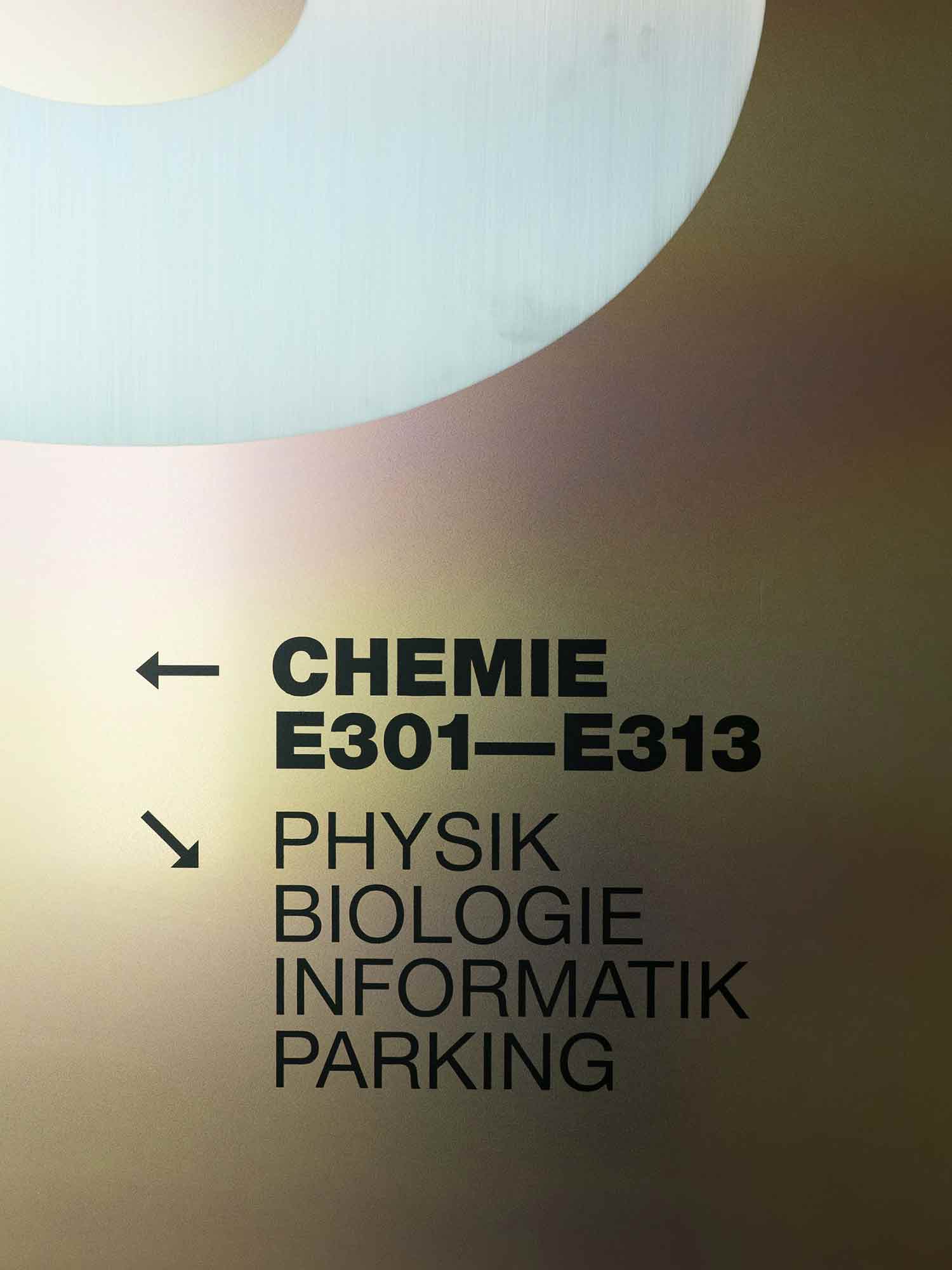 superbuero superbüro kantosschule limmattal signaletik wayfinding